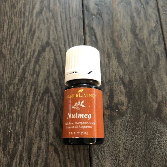 💟 Young Living Nutmeg Essential Oil-5 ml - Picture 2 of 2